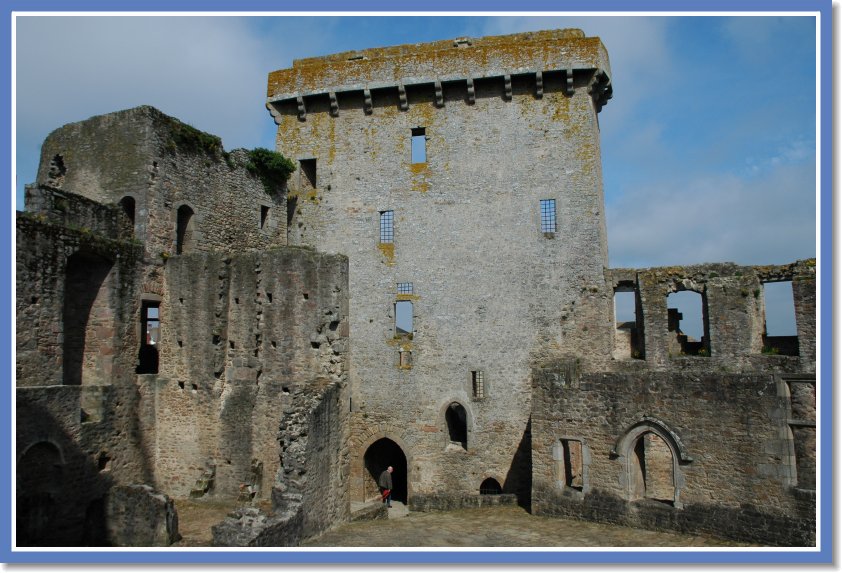DSC_0152 Clisson castle